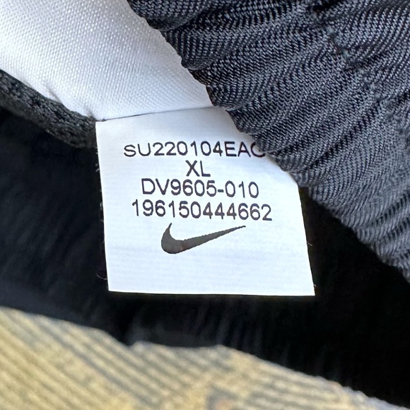 Nike Woven Flow Sportswear Shorts Woven Black Orange DV9605-010 XL Essentials - Picture 12 of 13